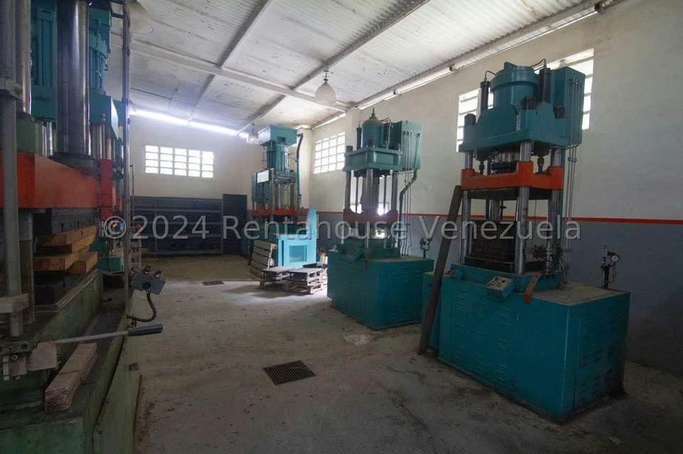 Comercial (Galpon - Deposito) en Venta en Municipio Carrizal, Miranda - 10