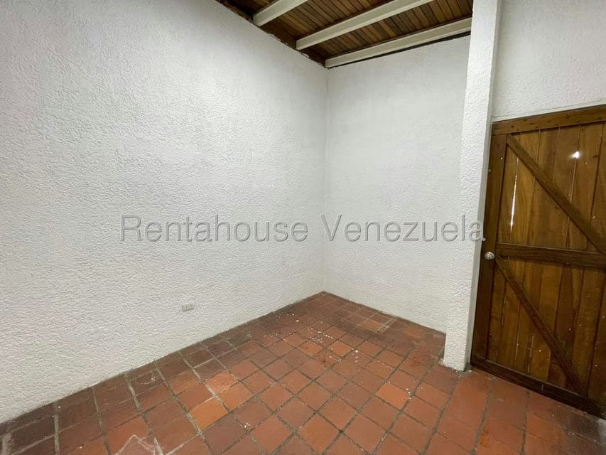 Casa (1 Nivel) en Alquiler en Valle Hondo, Lara - 12
