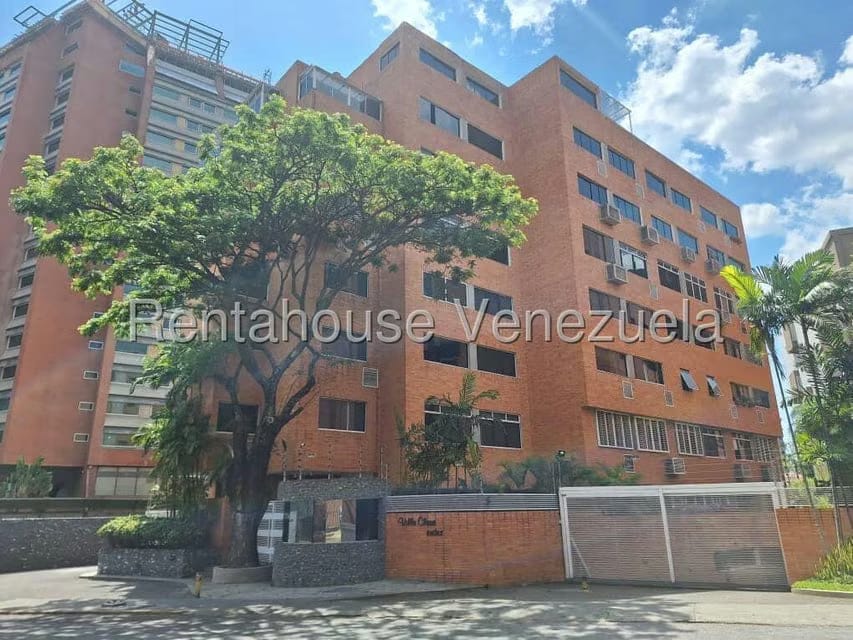 Apartamento (1 Nivel) en Alquiler en Campo Alegre, Distrito Metropolitano