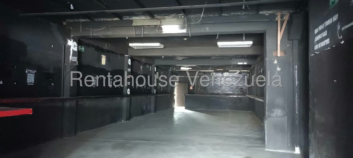 Comercial (Local Comercial) en Alquiler en Sector Sucua, Miranda - 12