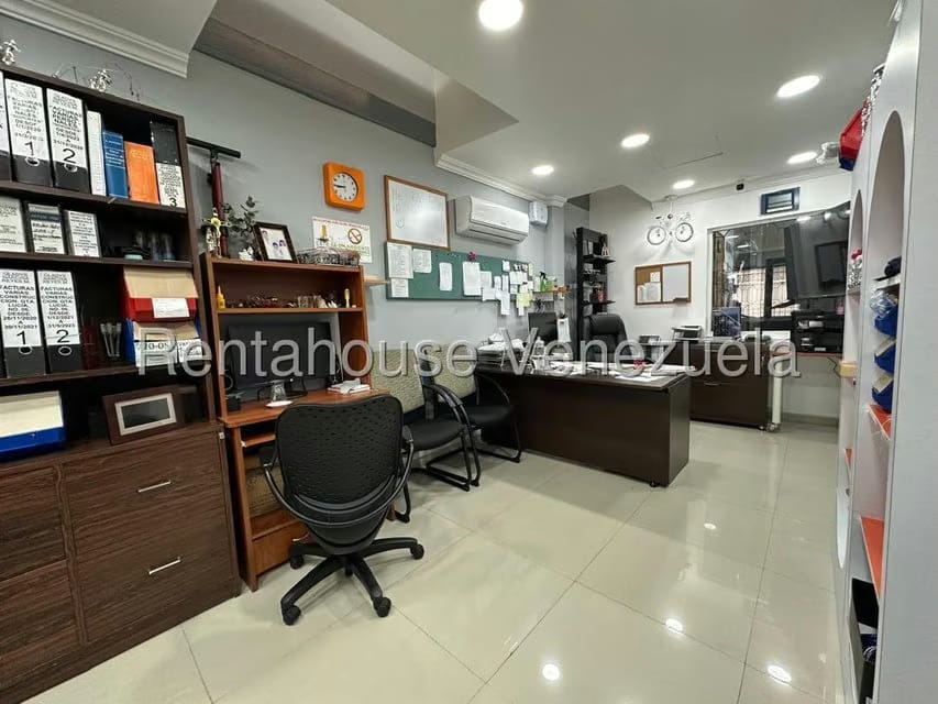Casa (Multipes Niveles) en Venta en El Paraiso, Distrito Metropolitano - 22
