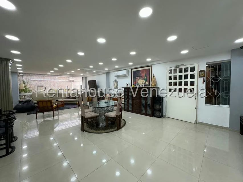 Casa (Multipes Niveles) en Venta en El Paraiso, Distrito Metropolitano - 7