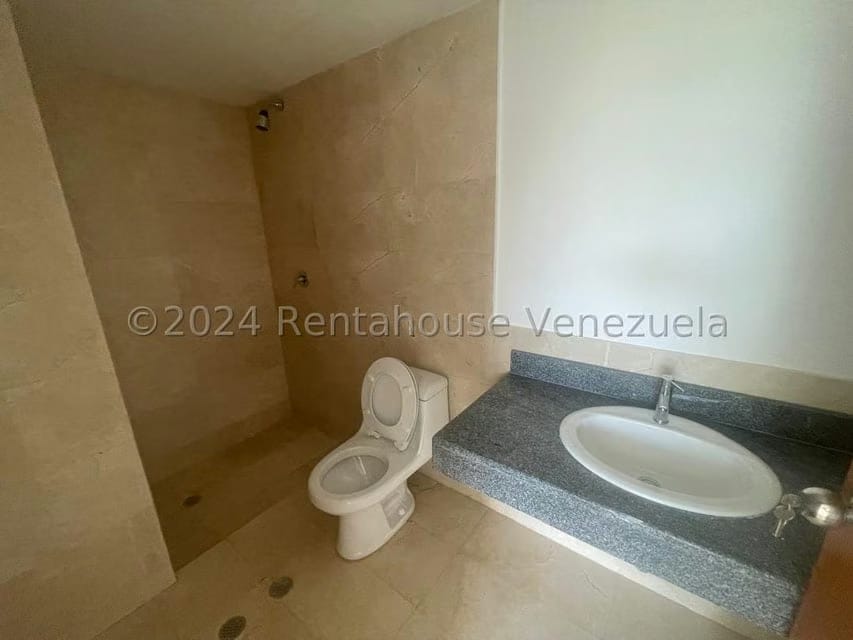 Apartamento (1 Nivel) en Venta en La Lagunita Country Club, Distrito Metropolitano - 32