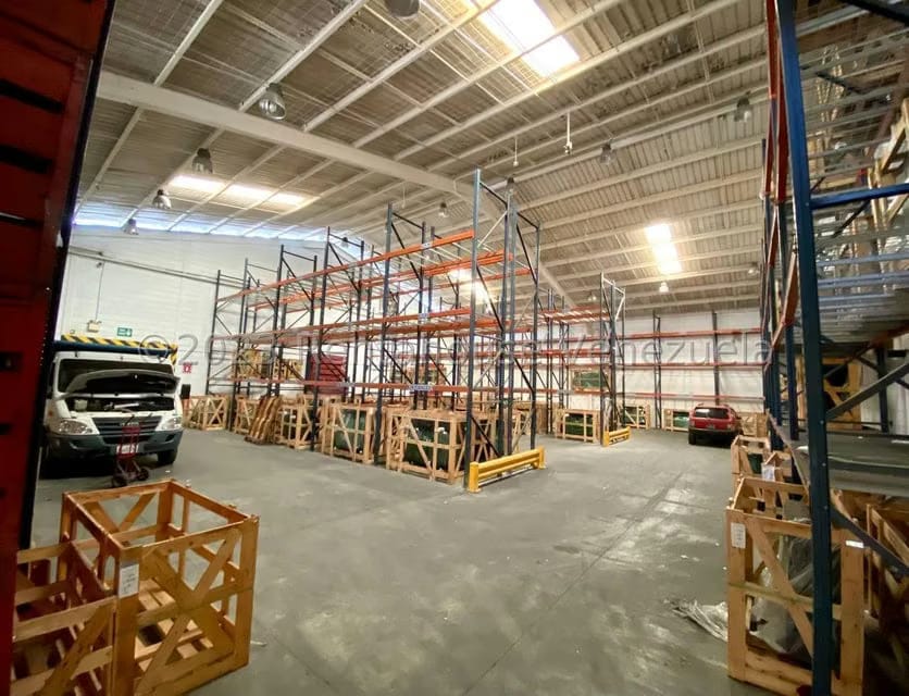 Comercial (Galpon - Deposito) en Venta en Zona Industrial 2, Lara - 21