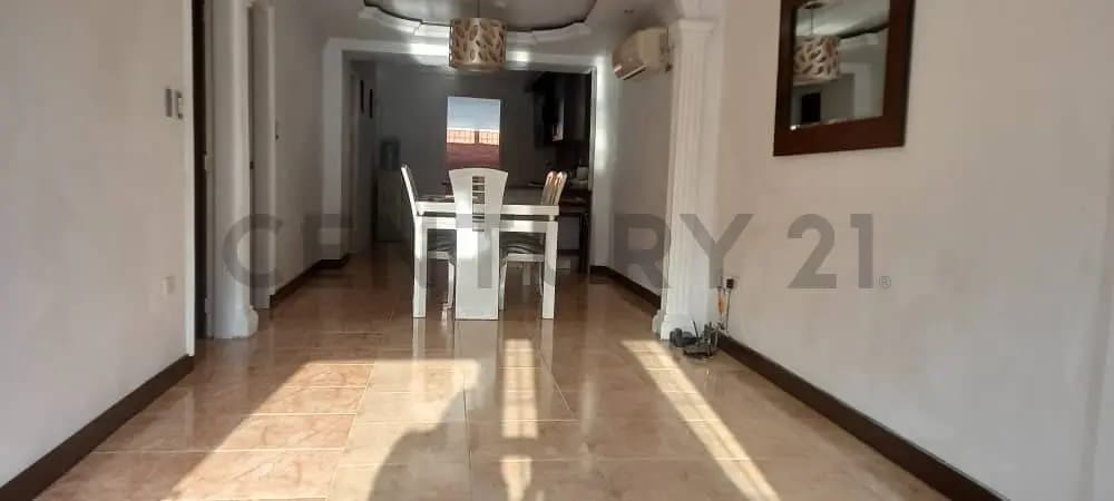 Venta de Casa - 4
