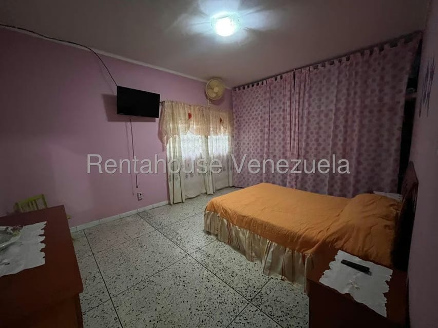 Casa (1 Nivel) en Venta en Municipio Guaicaipuro, Miranda - 16