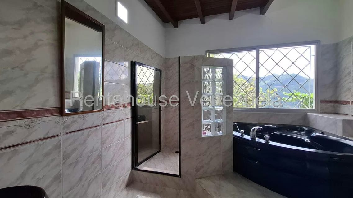 Casa (Casas de Campo) en Venta en Los Anaucos, Miranda - 15