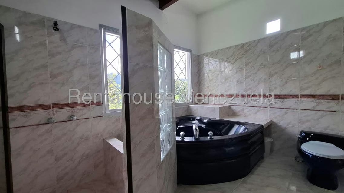 Casa (Casas de Campo) en Venta en Los Anaucos, Miranda - 16