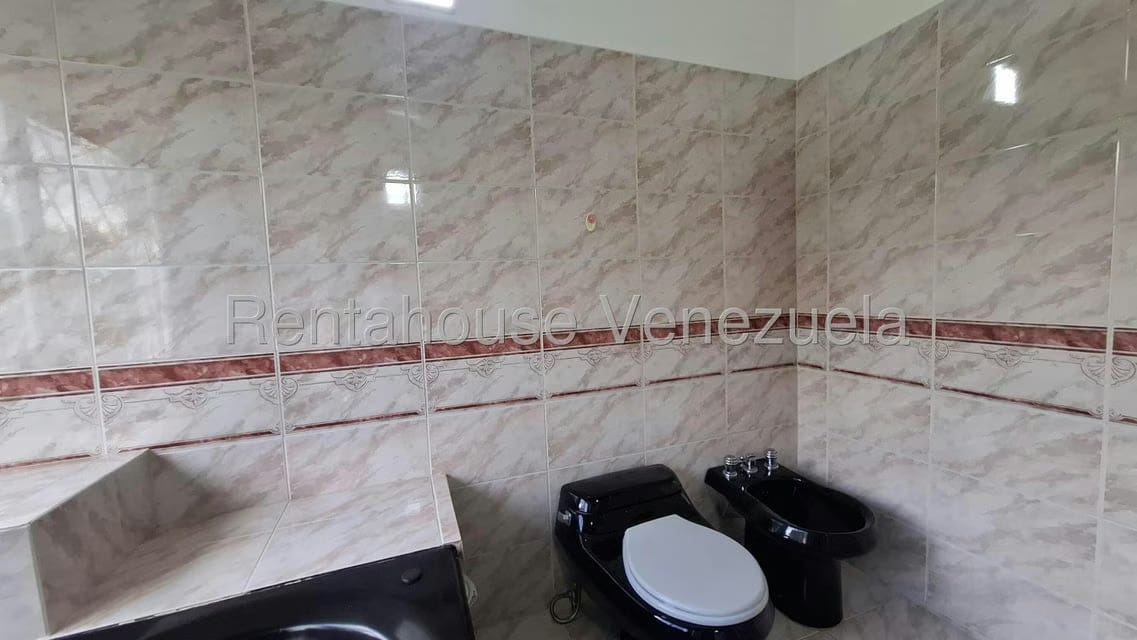 Casa (Casas de Campo) en Venta en Los Anaucos, Miranda - 17