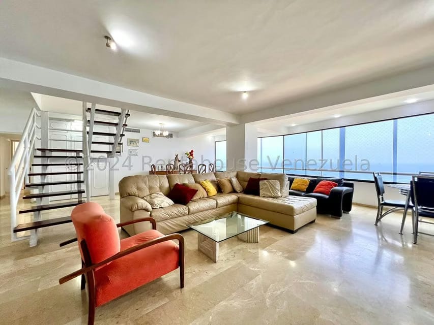 Apartamento (1 Nivel) en Venta en La Llanada, Vargas - 2