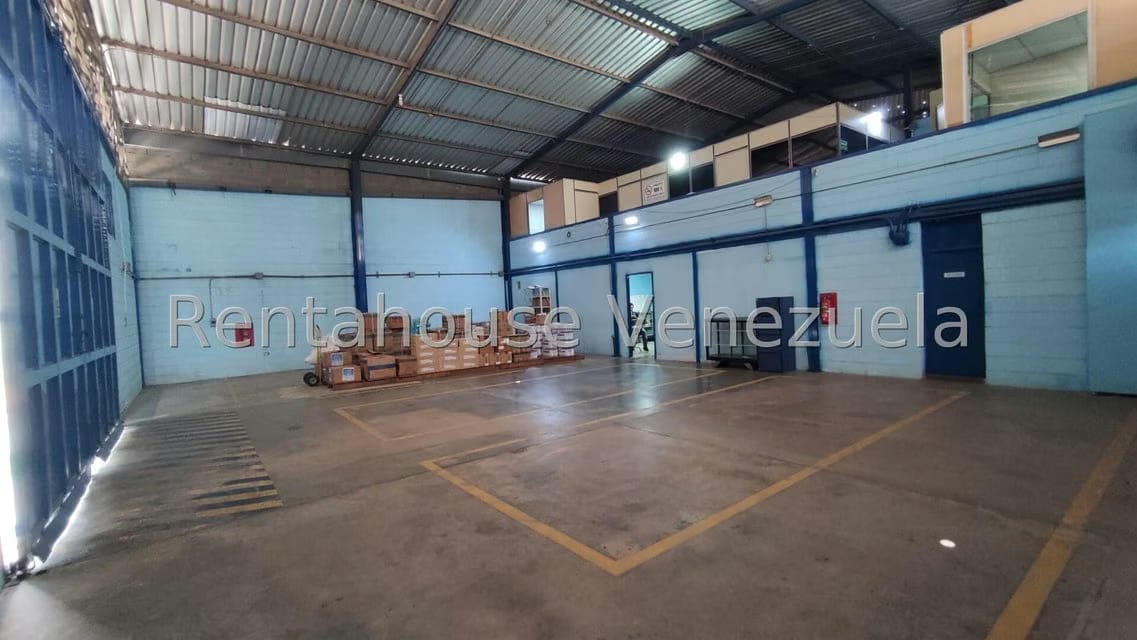 Comercial (Galpon - Deposito) en Venta en Zona Industrial 2, Lara