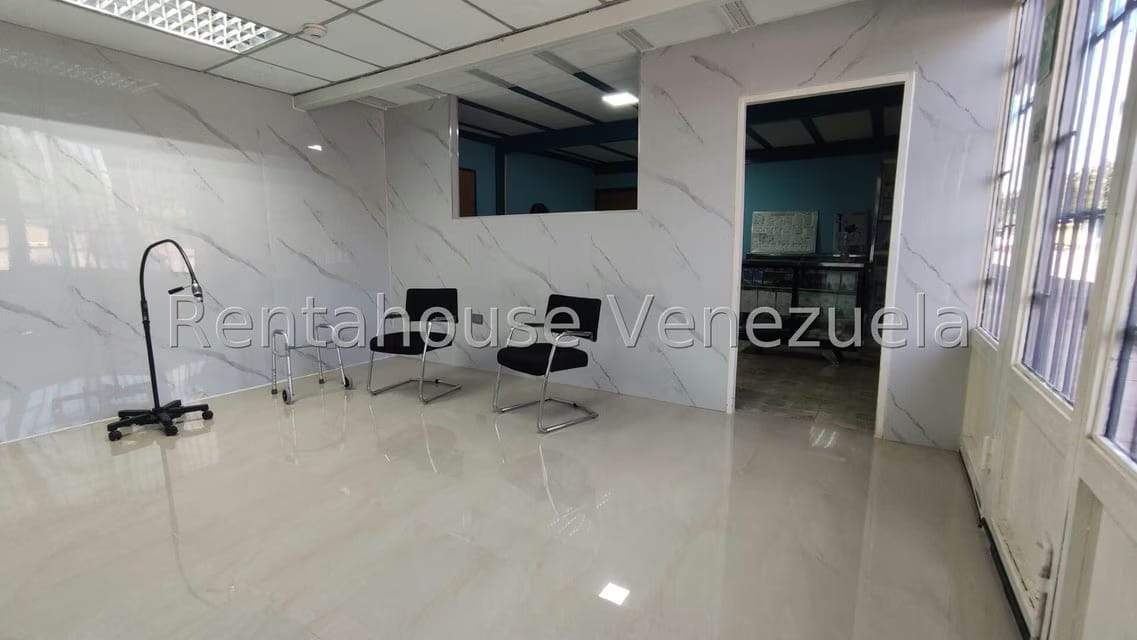 Comercial (Galpon - Deposito) en Venta en Zona Industrial 2, Lara - 2