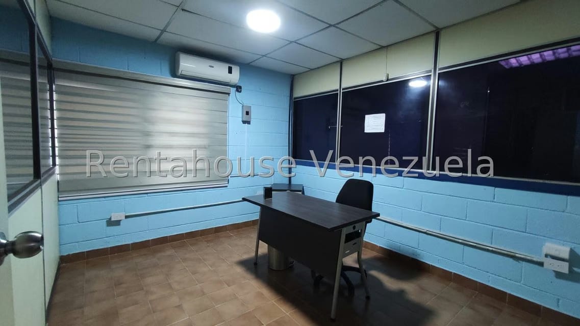 Comercial (Galpon - Deposito) en Venta en Zona Industrial 2, Lara - 14