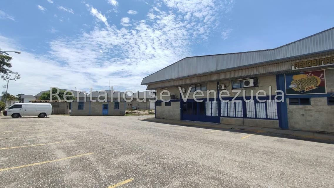 Comercial (Galpon - Deposito) en Venta en Zona Industrial 2, Lara - 31