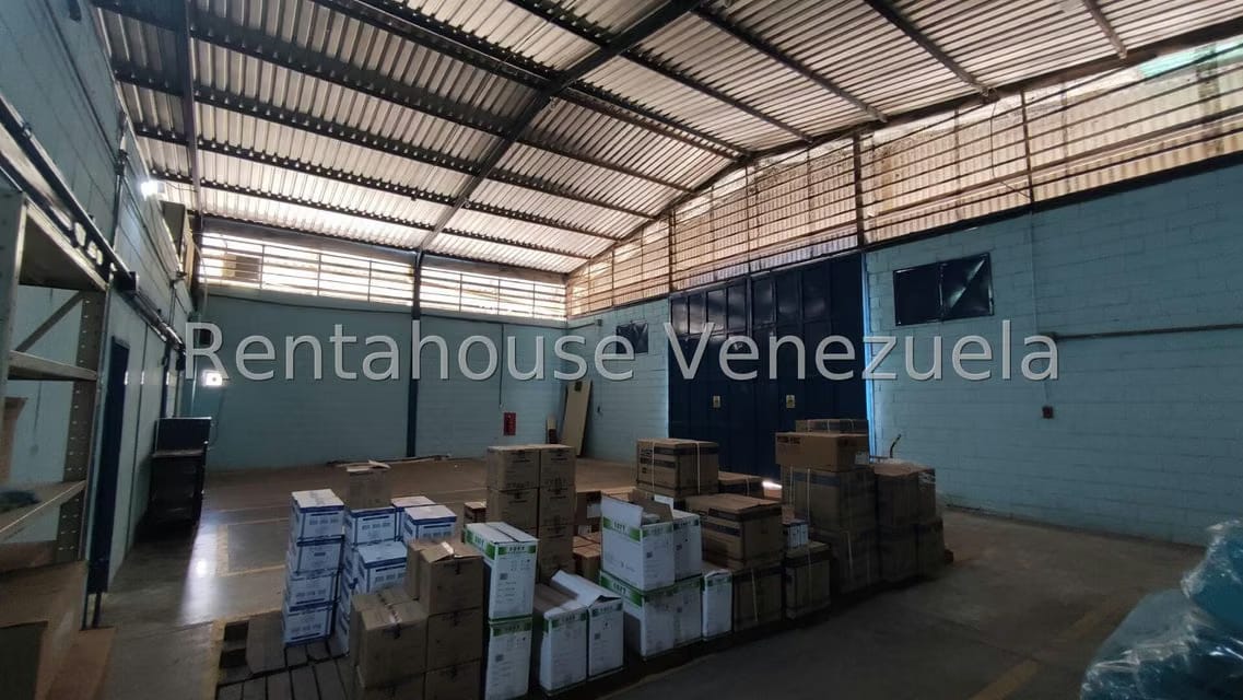 Comercial (Galpon - Deposito) en Venta en Zona Industrial 2, Lara - 44