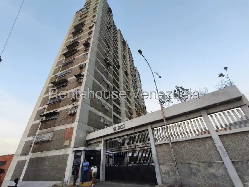 Apartamento (Penthouse) en Venta en Maiquetia, Vargas - 3