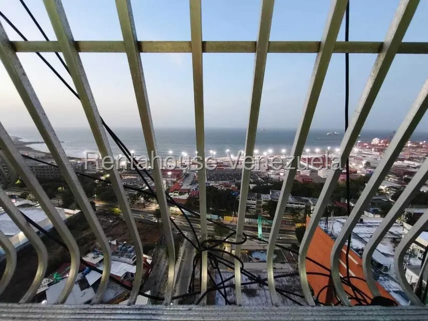 Apartamento (Penthouse) en Venta en Maiquetia, Vargas - 33
