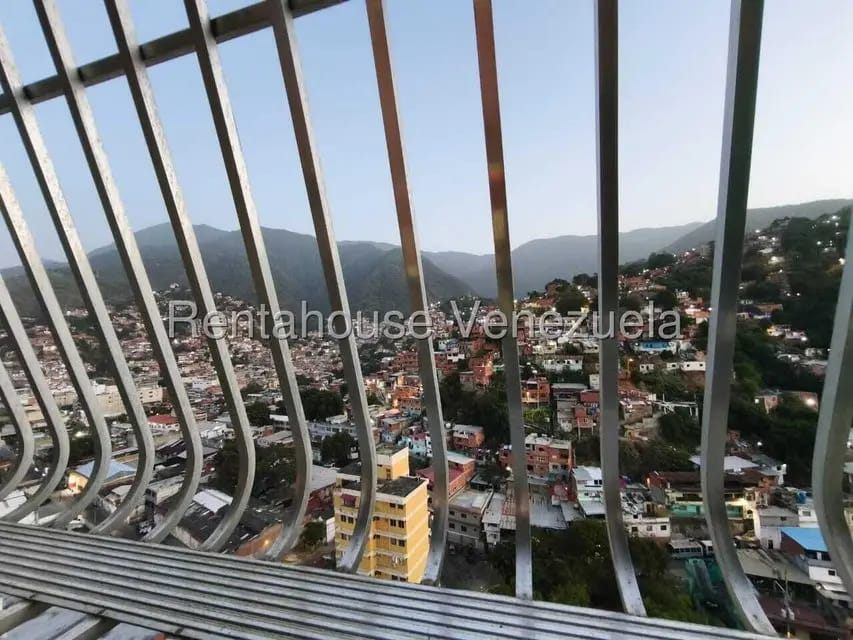 Apartamento (Penthouse) en Venta en Maiquetia, Vargas - 57