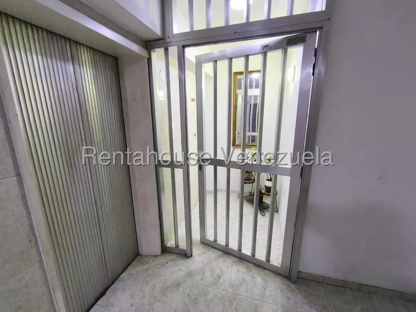 Apartamento (Penthouse) en Venta en Maiquetia, Vargas - 9