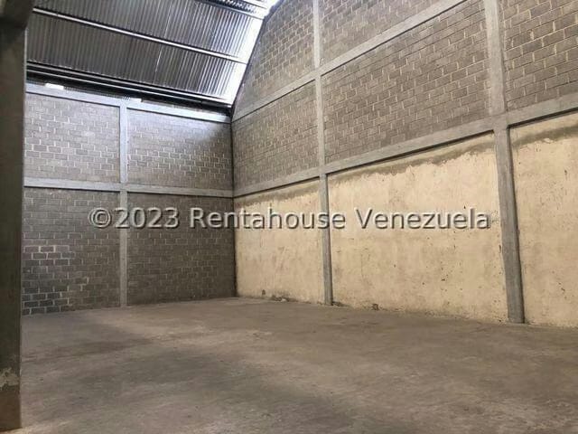 Comercial (Galpon - Deposito) en Alquiler en Zona Industrial 1, Lara - 3