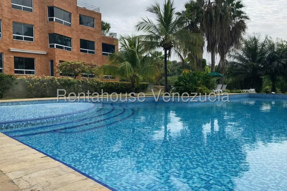 Apartamento (1 Nivel) en Venta en Carenero, Miranda - 4
