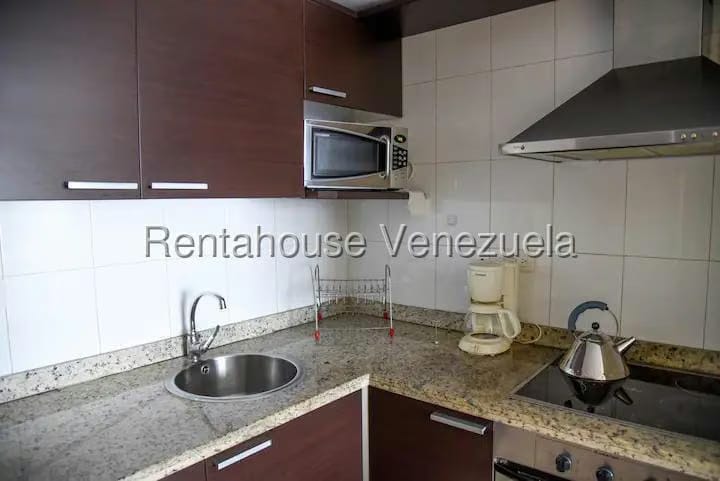 Apartamento (1 Nivel) en Alquiler en Santa Eduvigis, Distrito Metropolitano - 12
