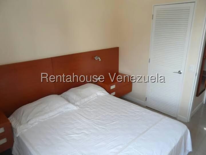 Apartamento (1 Nivel) en Alquiler en Santa Eduvigis, Distrito Metropolitano - 15