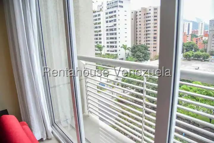 Apartamento (1 Nivel) en Alquiler en Santa Eduvigis, Distrito Metropolitano - 17