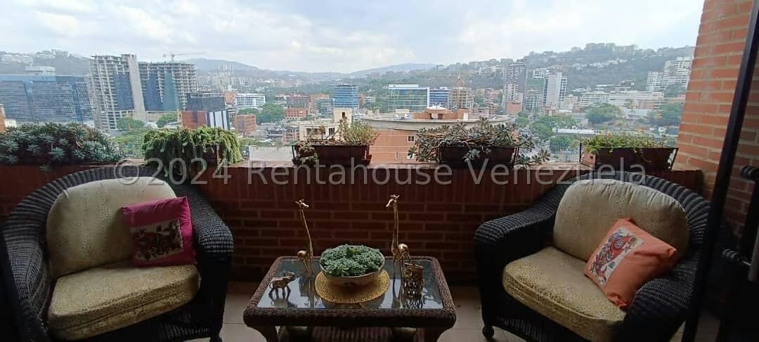 Apartamento (Duplex) en Venta en El Rosal, Distrito Metropolitano - 13