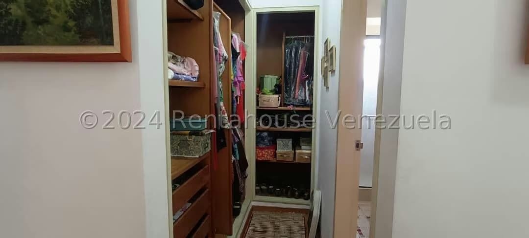 Apartamento (Duplex) en Venta en El Rosal, Distrito Metropolitano - 28
