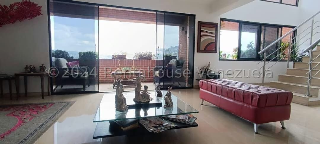 Apartamento (Duplex) en Venta en El Rosal, Distrito Metropolitano - 4