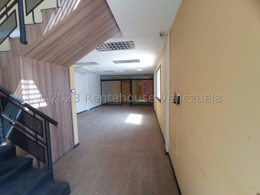 Comercial (Local Comercial) en Venta en Zona Industrial 2, Lara - 3