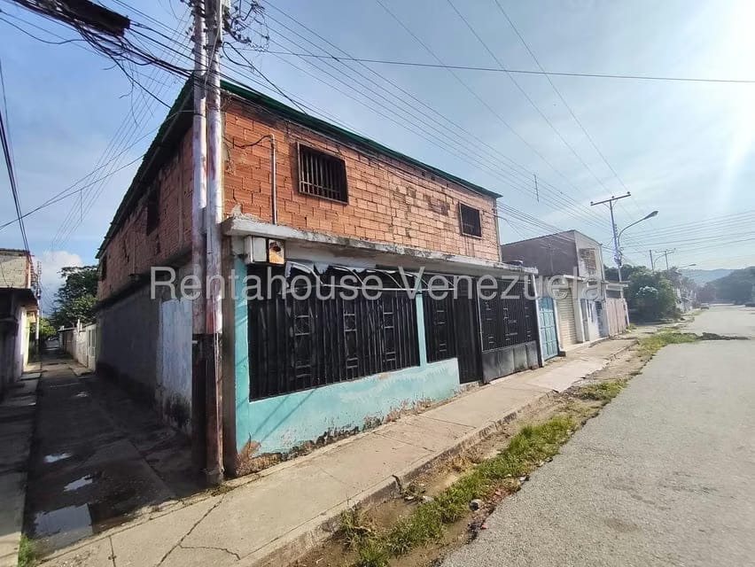 Casa (Multipes Niveles) en Venta en Jose Felix Ribas, Aragua - 40