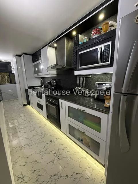 Apartamento (1 Nivel) en Venta en Parque Caiza, Distrito Metropolitano - 3