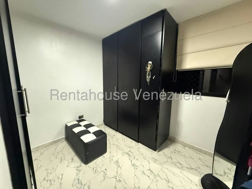 Apartamento (1 Nivel) en Venta en Parque Caiza, Distrito Metropolitano - 10