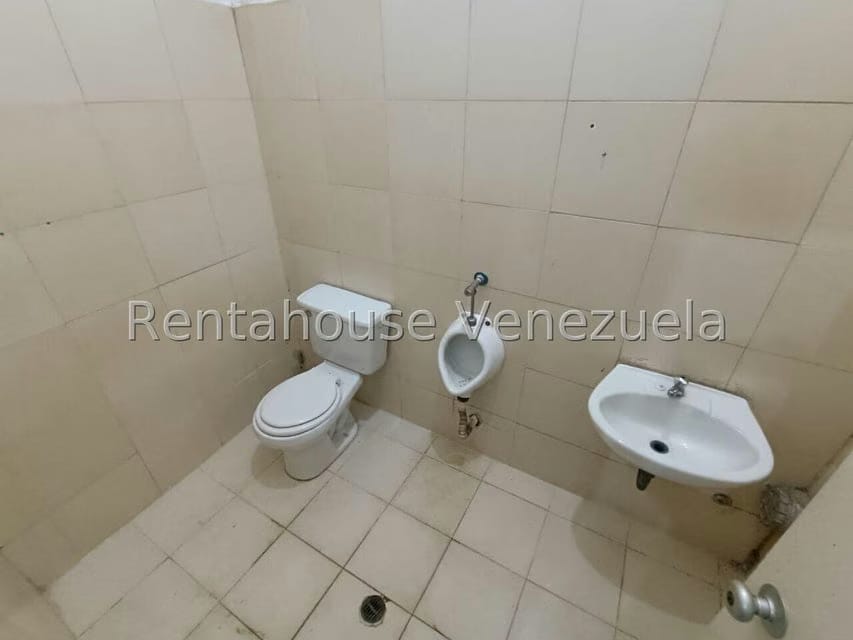 Comercial (Local Comercial) en Venta en Zona Industrial, Carabobo - 15