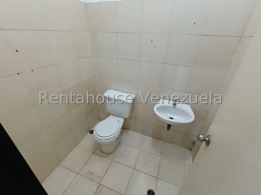Comercial (Local Comercial) en Venta en Zona Industrial, Carabobo - 16