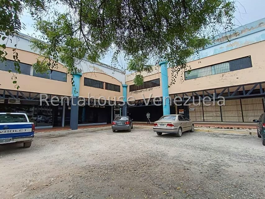 Comercial (Local Comercial) en Venta en Zona Industrial, Carabobo - 3