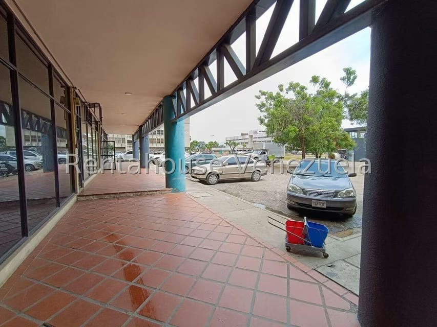 Comercial (Local Comercial) en Venta en Zona Industrial, Carabobo - 23