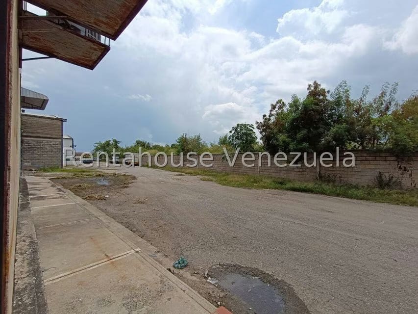 Comercial (Local Comercial) en Venta en Zona Industrial, Carabobo - 24