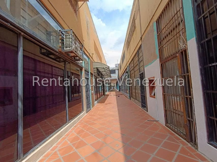 Comercial (Local Comercial) en Venta en Zona Industrial, Carabobo - 26