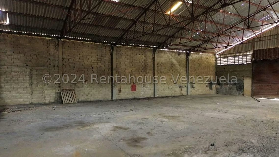 Comercial (Galpon - Deposito) en Venta en La Providencia, Aragua - 58