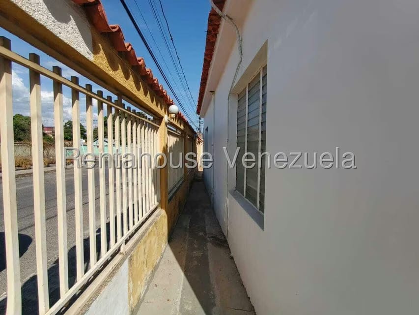 Casa (1 Nivel) en Venta en Parroquia Concepcion, Lara - 3