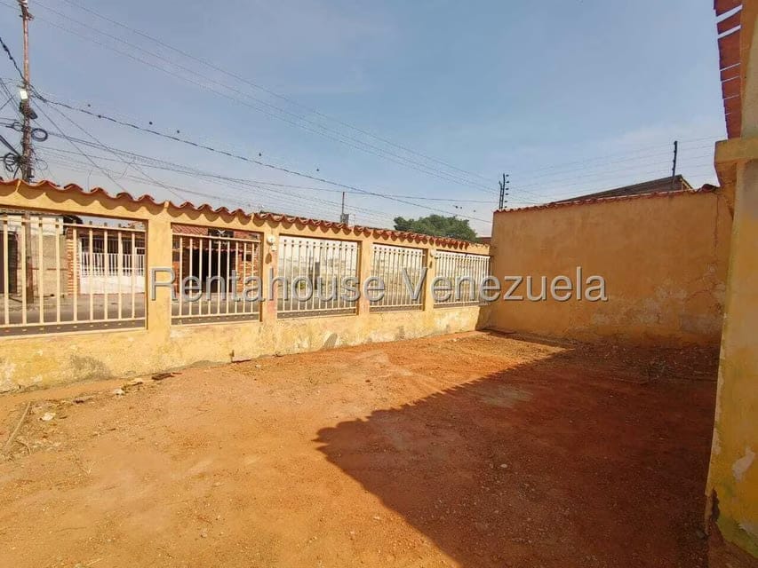 Casa (1 Nivel) en Venta en Parroquia Concepcion, Lara - 25