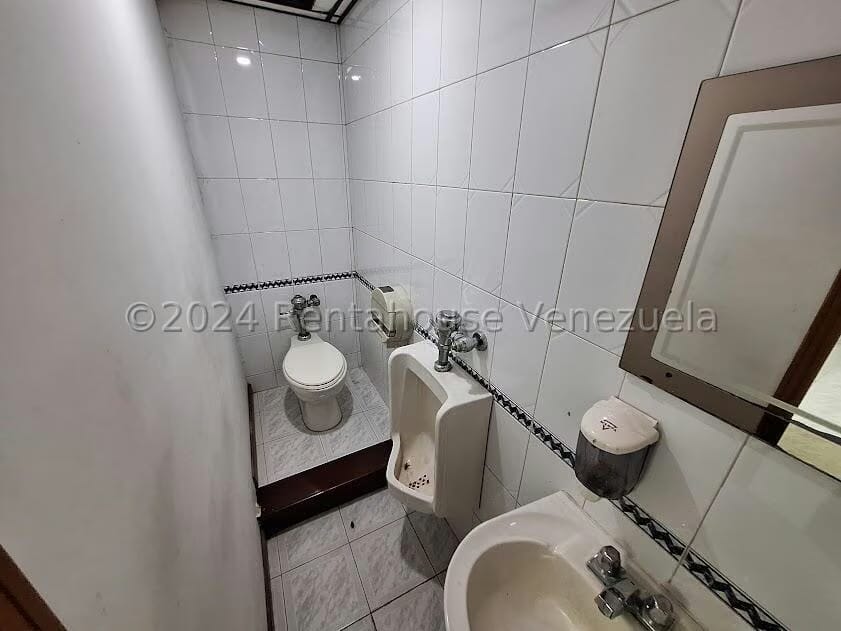 Comercial (Oficina) en Venta en Sabana Grande, Distrito Metropolitano - 10