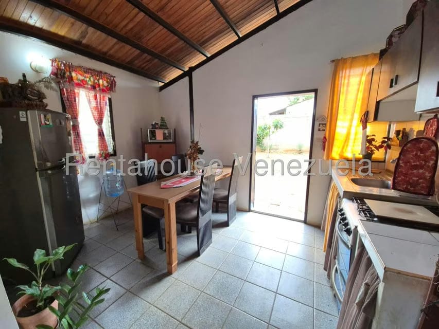 Casa (1 Nivel) en Venta en Agua Viva, Lara - 56