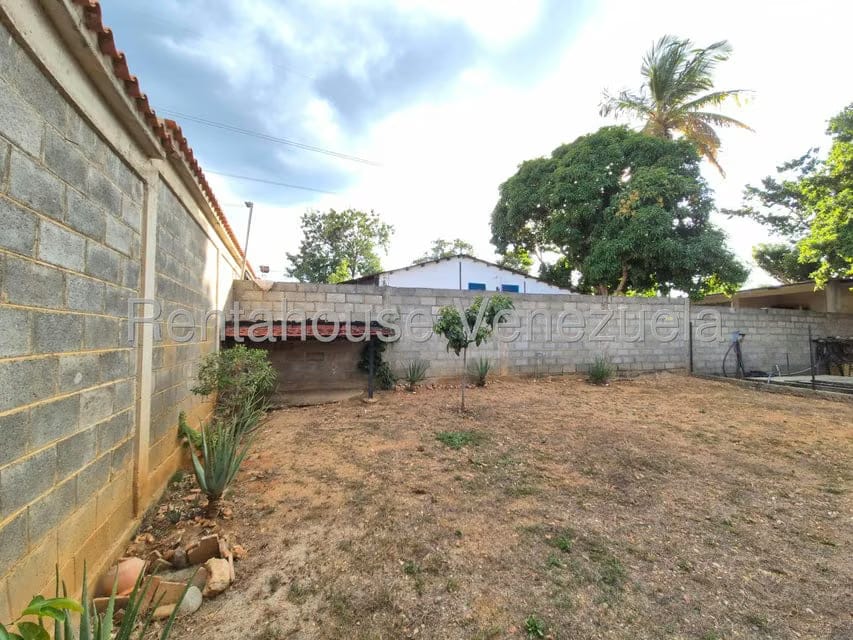 Casa (1 Nivel) en Venta en Agua Viva, Lara - 66