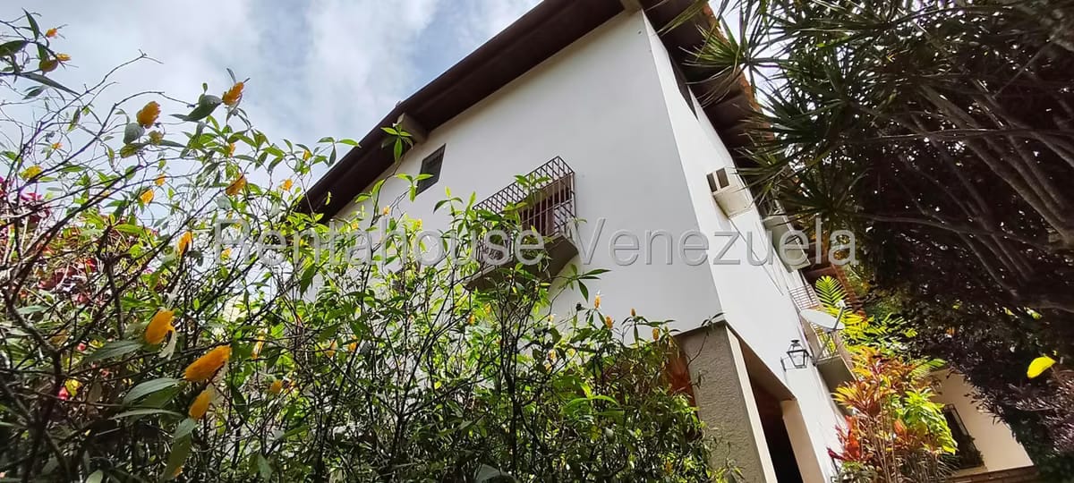 Casa (Multipes Niveles) en Venta en Colinas del Tamanaco, Distrito Metropolitano - 2