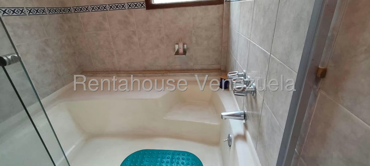 Casa (Multipes Niveles) en Venta en Colinas del Tamanaco, Distrito Metropolitano - 31