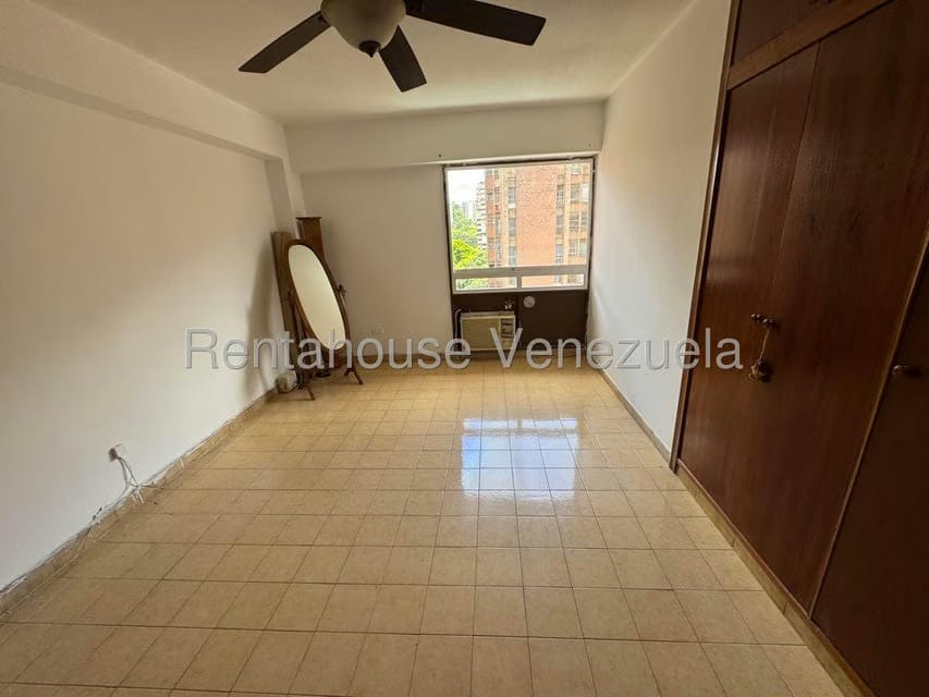 Apartamento (1 Nivel) en Venta en La Urbina, Distrito Metropolitano - 23